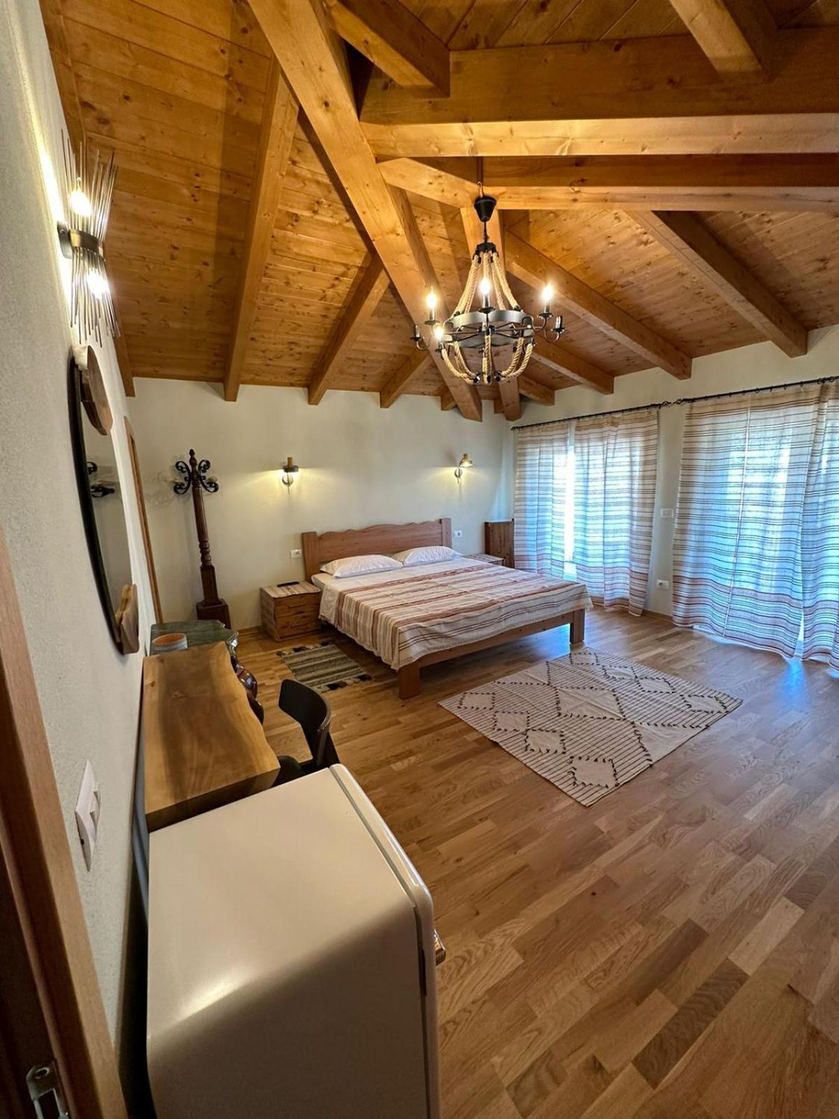 Guesthouse Marku - Mrizi I Zanave Fishte Exterior photo