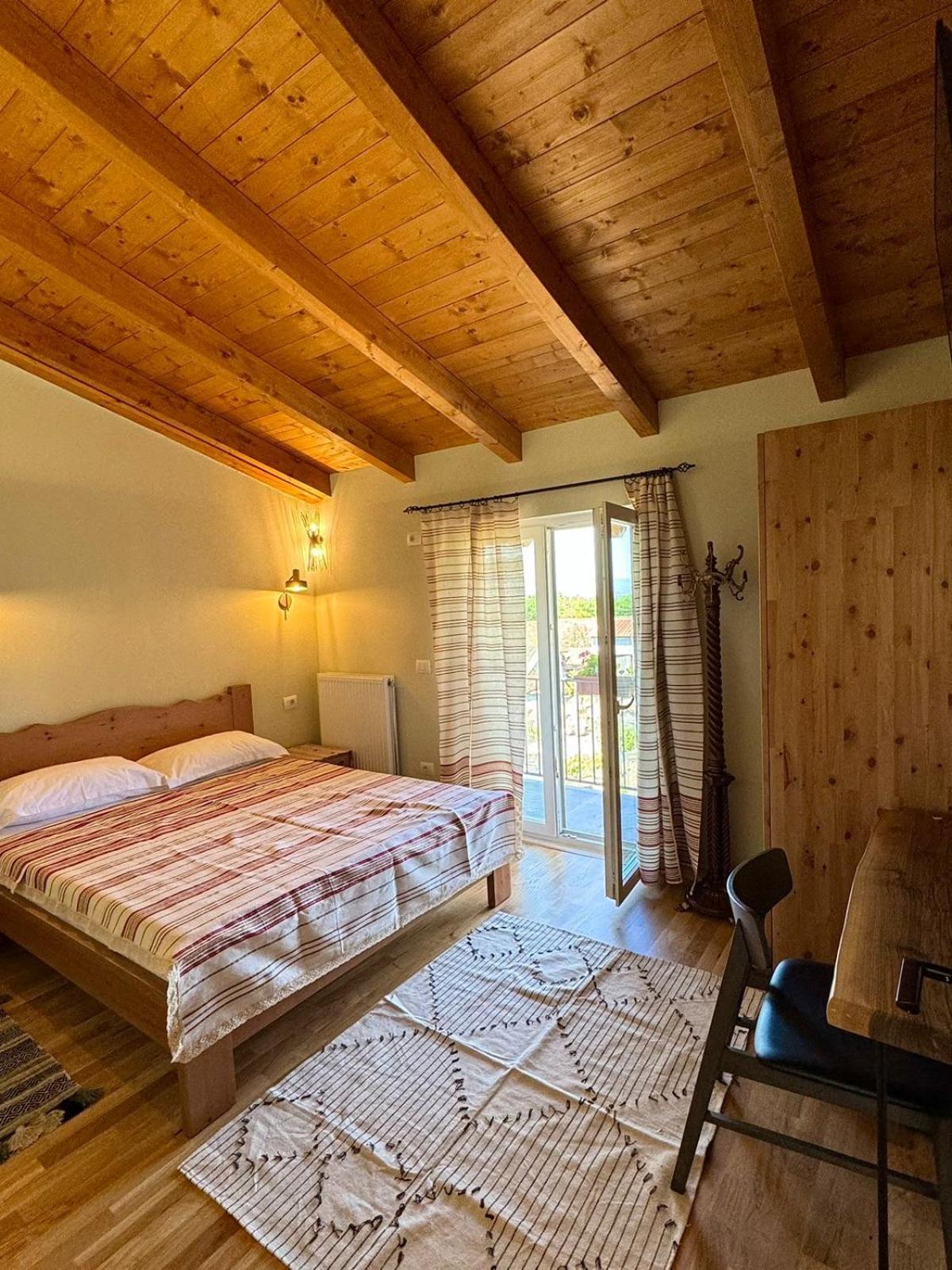 Guesthouse Marku - Mrizi I Zanave Fishte Exterior photo
