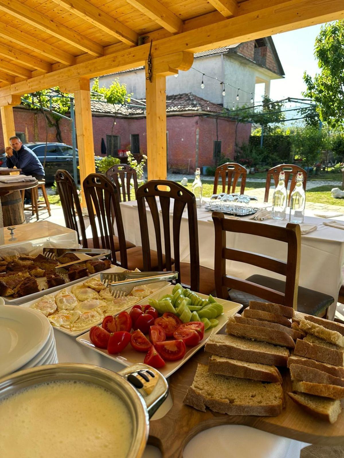 Guesthouse Marku - Mrizi I Zanave Fishte Exterior photo